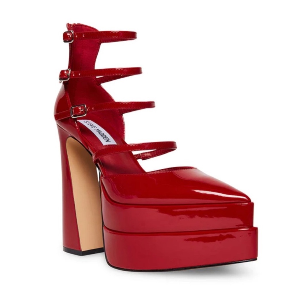 Red platform pumps